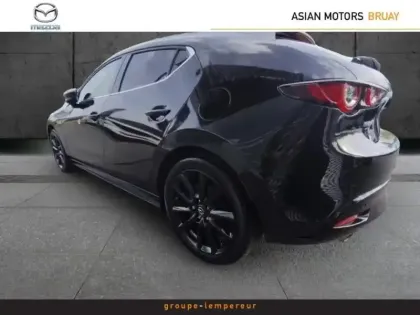 Photo 8 Mazda Mazda3 Gén. IV Ph1 Homura 5