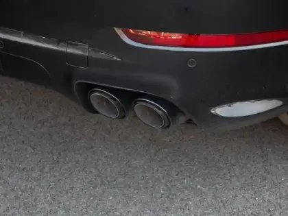 Photo 11 Porsche Cayenne  Coupé 3.0 V6 462ch E-Hybrid Platinum Edition