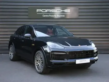 Photo 6 Porsche Cayenne  Coupé 3.0 V6 462ch E-Hybrid Platinum Edition