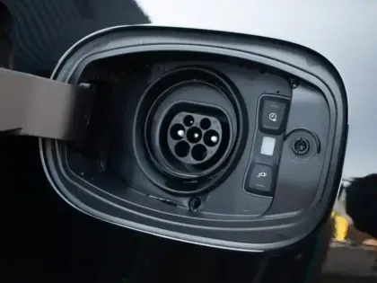 Photo 12 Porsche Cayenne  Coupé 3.0 V6 462ch E-Hybrid Platinum Edition