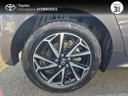 Photo 7 Toyota Yaris  116h Design 5p MC24