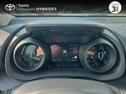 Photo 5 Toyota Yaris  116h Design 5p MC24