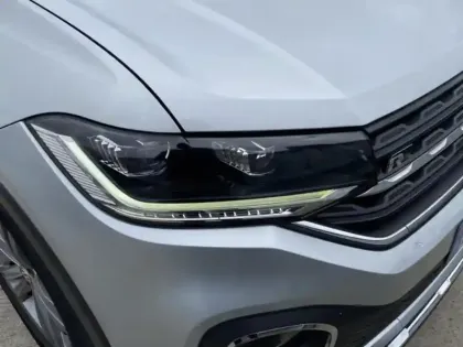 Photo 7 Volkswagen T-cross Gén. I Ph1 R-Line 5