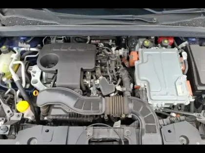 Photo 14 Renault Captur  1.6 E-Tech hybride rechargeable 160ch Intens -21