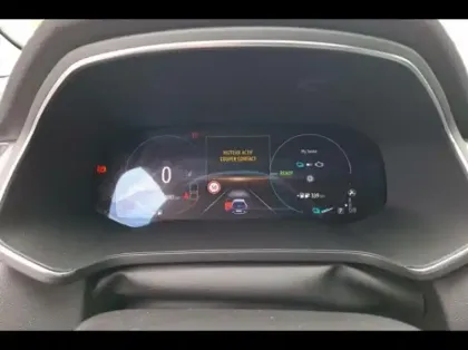 Photo 8 Renault Captur  1.6 E-Tech hybride rechargeable 160ch Intens -21