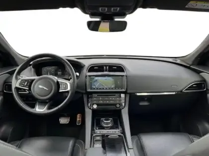 Photo 9 Jaguar F-Pace  2.0D 180ch Prestige BVA8
