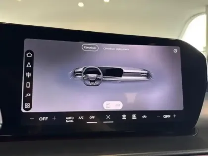 Photo 14 Audi Q3  1.5 e-hybrid 272ch S line S tronic 6