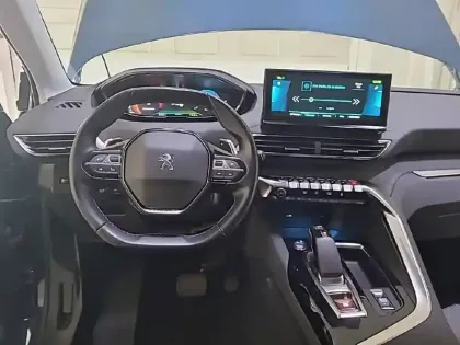 Photo 7 Peugeot 3008  Hybrid 225 e-EAT8