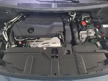 Photo 14 Peugeot 3008  Hybrid 225 e-EAT8