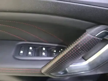 Photo 34 Peugeot 308  PureTech 263ch S&S BVM6