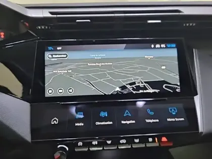 Photo 18 Peugeot 308  SW PHEV 180 e-EAT8