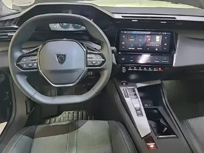 Photo 7 Peugeot 308  SW PHEV 180 e-EAT8