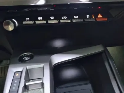 Photo 23 Peugeot 308  SW PHEV 180 e-EAT8