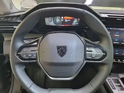 Photo 8 Peugeot 308  SW PHEV 180 e-EAT8