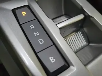 Photo 13 Peugeot 308  SW PHEV 180 e-EAT8