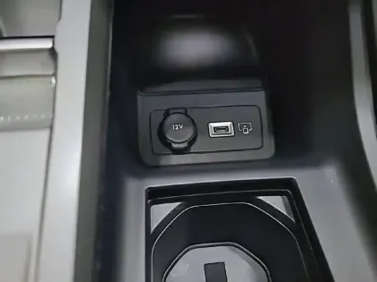 Photo 24 Peugeot 308  SW PHEV 180 e-EAT8