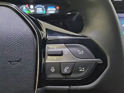 Photo 27 Peugeot 308  SW PHEV 180 e-EAT8