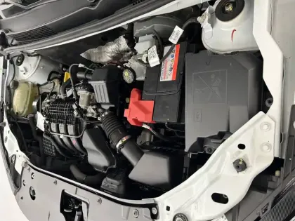 Photo 32 Dacia Sandero  SCe 65 - 22