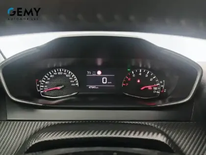 Photo 15 Peugeot 208  PureTech 75 S&S BVM5