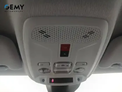 Photo 16 Peugeot 208  PureTech 75 S&S BVM5