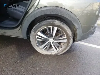 Photo 10 Peugeot 3008 Gén. II Ph1 Allure 5