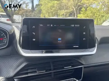 Photo 20 Peugeot 208  PureTech 100 S&S EAT8