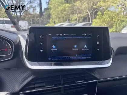 Photo 19 Peugeot 208  PureTech 100 S&S EAT8