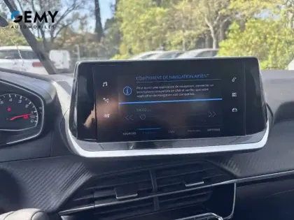 Photo 17 Peugeot 208  PureTech 100 S&S EAT8