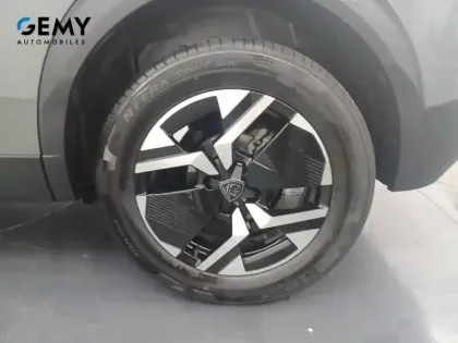 Photo 10 Peugeot 2008  PureTech 130 S&S EAT8