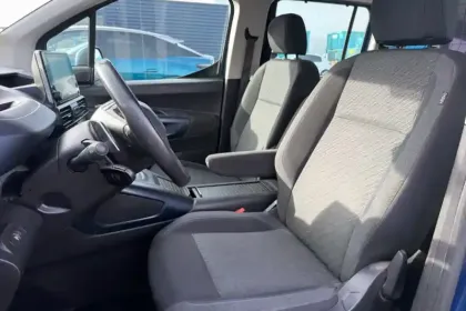 Photo 9 Peugeot Rifter  Standard BlueHDi 130 S&S EAT8