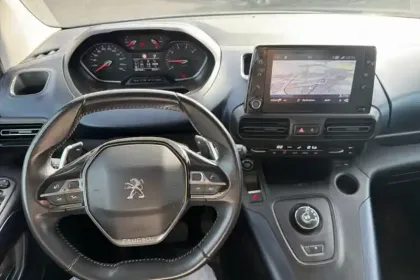 Photo 17 Peugeot Rifter  Standard BlueHDi 130 S&S EAT8