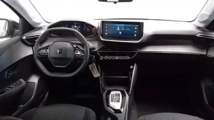 Photo 9 Peugeot 208  Hybrid 110 ch e-DCS6