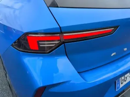 Photo 39 Opel Astra  1.5 Diesel 130 ch BVA8