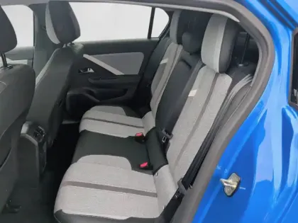 Photo 34 Opel Astra  1.5 Diesel 130 ch BVA8