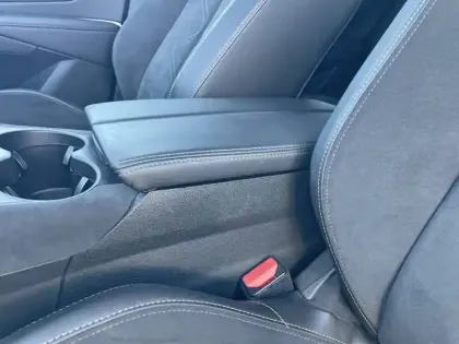 Photo 19 DS DS 7 DS7 Crossback Hybride E-Tense 225 EAT8