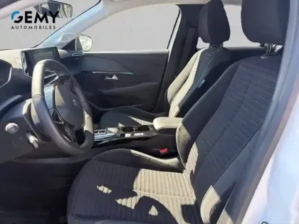 Photo 8 Peugeot 208  Electrique 50 kWh 136ch