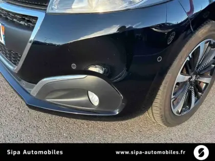 Photo 33 Peugeot 208  PureTech 110ch S&S BVM6
