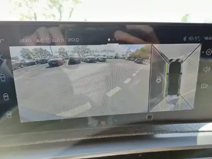 Photo 14 Peugeot 3008  Electrique 210 ch 73 kWh