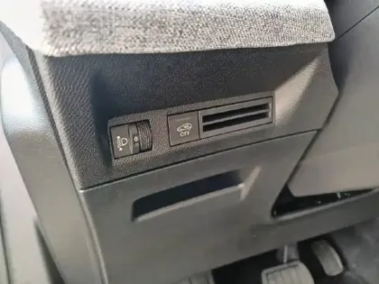 Photo 18 Peugeot 3008  Electrique 210 ch 73 kWh