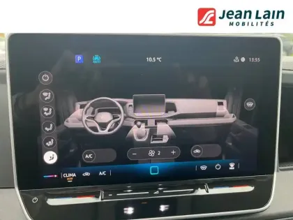 Photo 12 Volkswagen Crafter  VAN 35 L3H3 2.0 TDI 177 CH BVA8 4MOTION