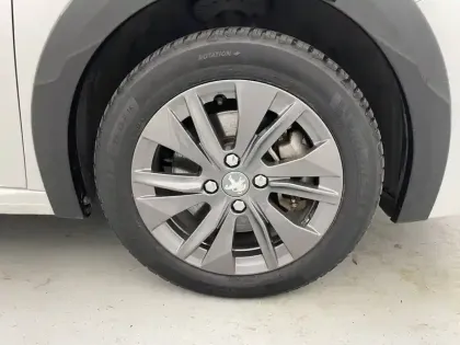 Photo 25 Peugeot 208 Gén. II Ph1 NG Roadtrip 5