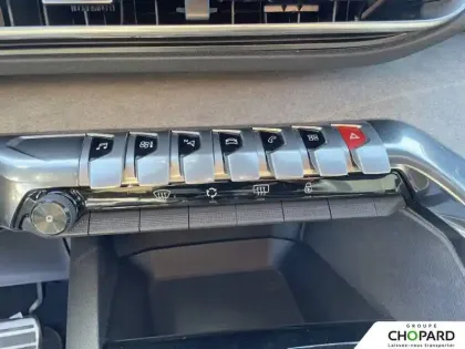 Photo 33 Peugeot 3008  PureTech 130ch S&S EAT8