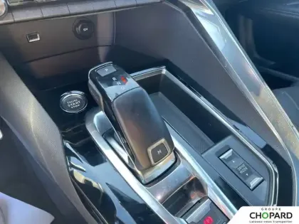 Photo 38 Peugeot 3008  PureTech 130ch S&S EAT8