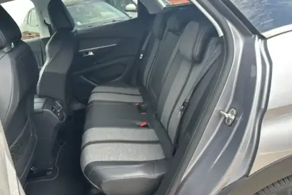 Photo 10 Peugeot 3008 Gén. II Ph1 Allure Business 5