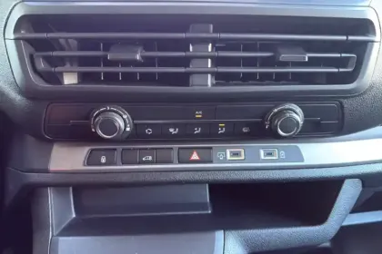 Photo 18 Peugeot Expert Gén. III Ph2 Base 4