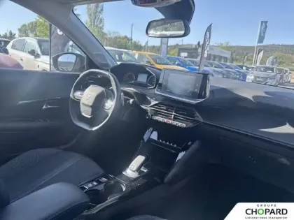 Photo 33 Peugeot 208  PureTech 100 S&S EAT8