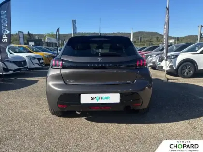 Photo 27 Peugeot 208  PureTech 100 S&S EAT8