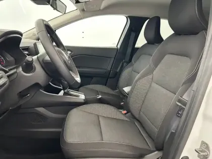 Photo 17 Renault Captur  E-Tech full hybrid 145