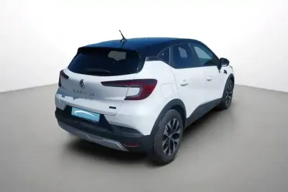 Photo 5 Renault Captur  E-Tech full hybrid 145