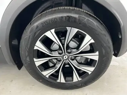 Photo 27 Renault Captur  E-Tech full hybrid 145